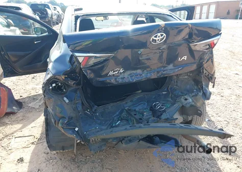 2017 Toyota Yaris Ia z USA, uszkodzony, nr VIN 3MYDLBYV4HY162849